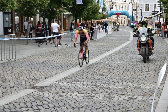 未能走出小 未能走出小